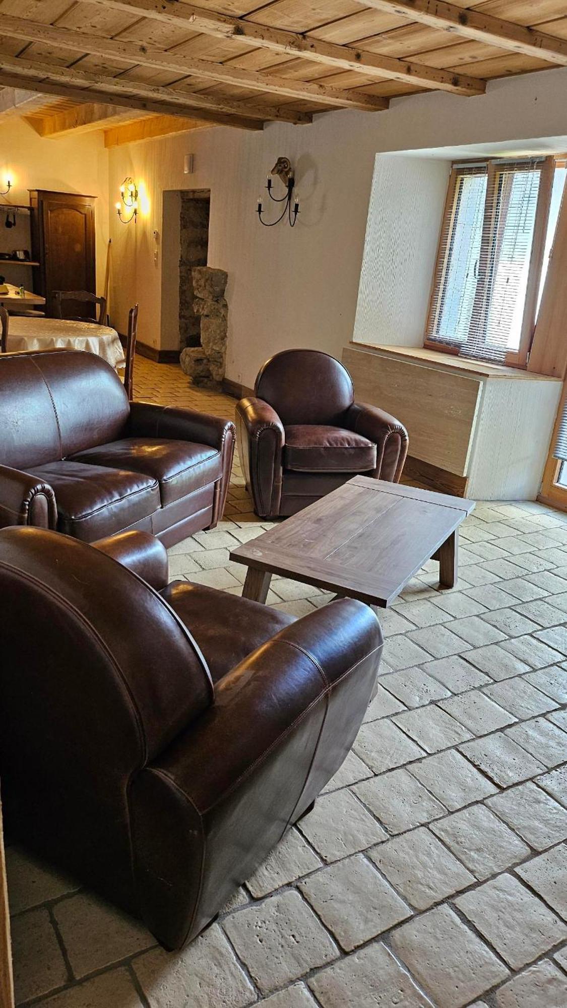 Ferienwohnung La Petite Marguerite Les Fourgs Exterior foto