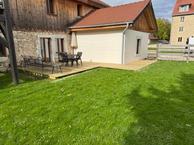 Ferienwohnung La Petite Marguerite Les Fourgs Exterior foto